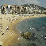 Almirall Апартаменты