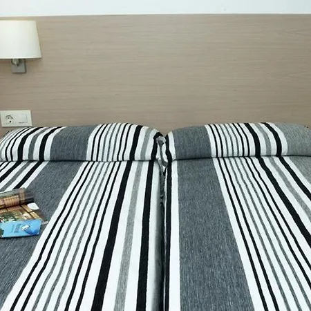 Almirall Apartment Lloret de Mar
