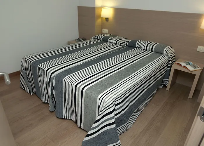 Almirall Appartement *
